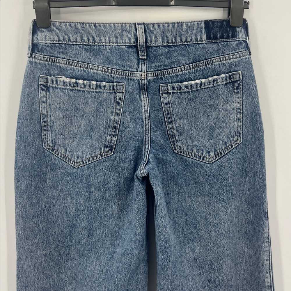 Hollister Low-Rise Medium Wash Baggy Jeans SZ 27 - Picture 8 of 14